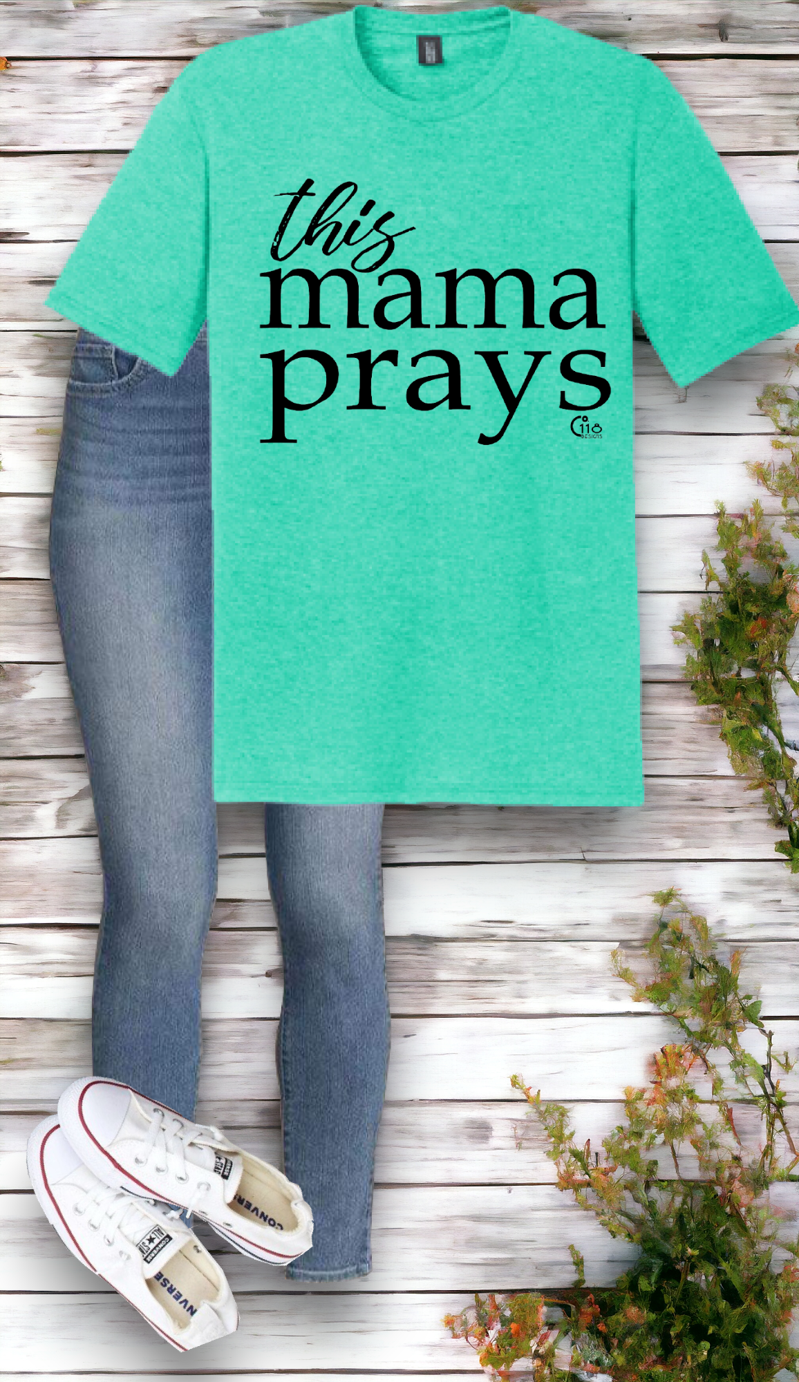 This Mama Prays Tee